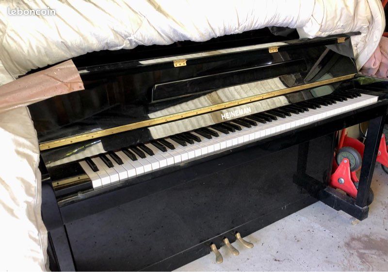 Piano droit 5